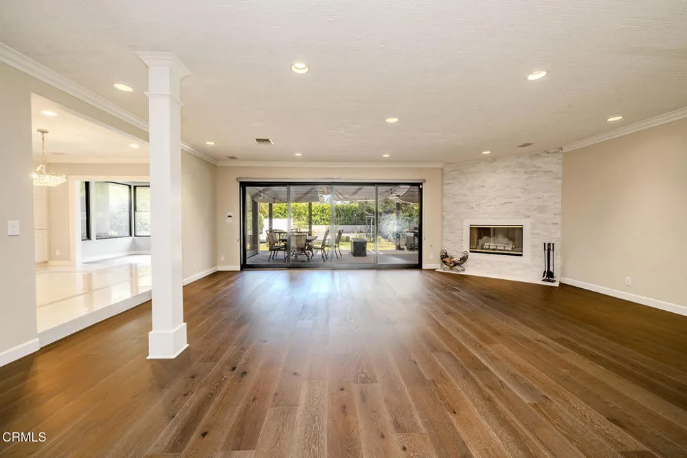 4330 Bel Aire Drive La Canada Flintridge, CA 91011