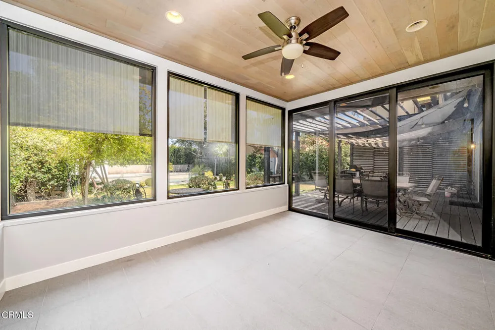 4330 Bel Aire Drive La Canada Flintridge, CA 91011