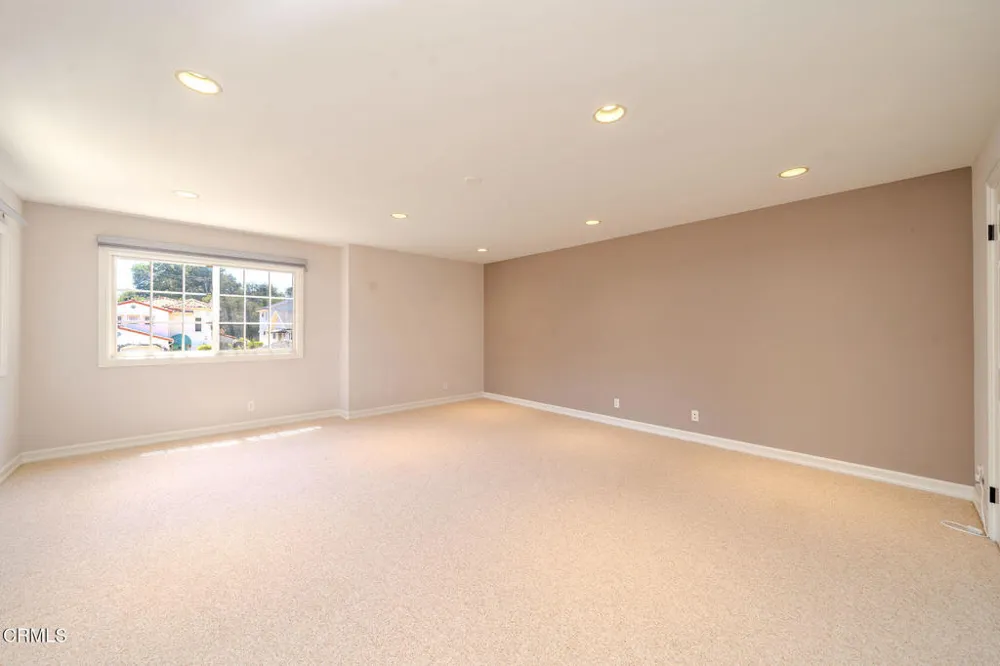 4330 Bel Aire Drive La Canada Flintridge, CA 91011