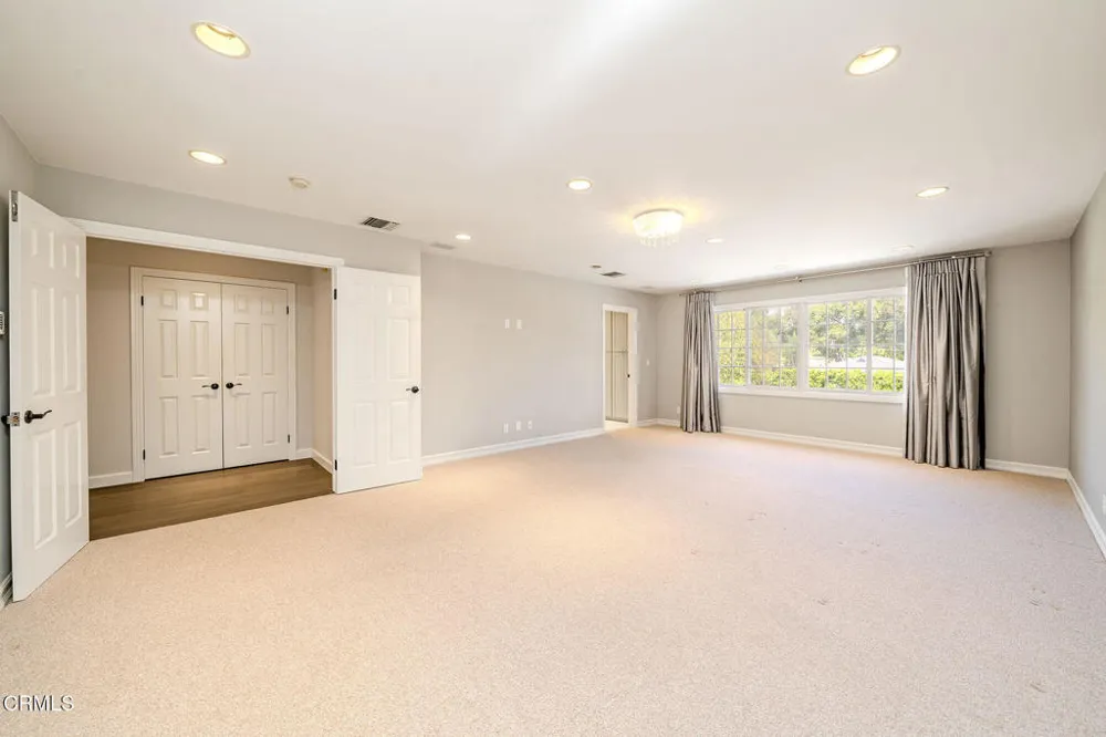 4330 Bel Aire Drive La Canada Flintridge, CA 91011