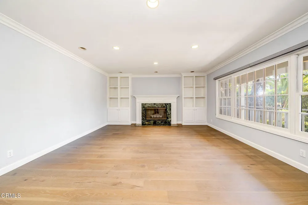 4330 Bel Aire Drive La Canada Flintridge, CA 91011
