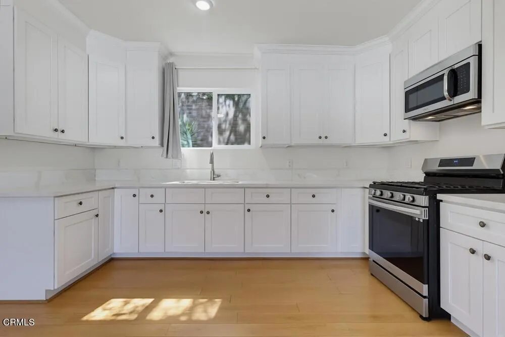 416 Sinclair Avenue #A Glendale, CA 91206