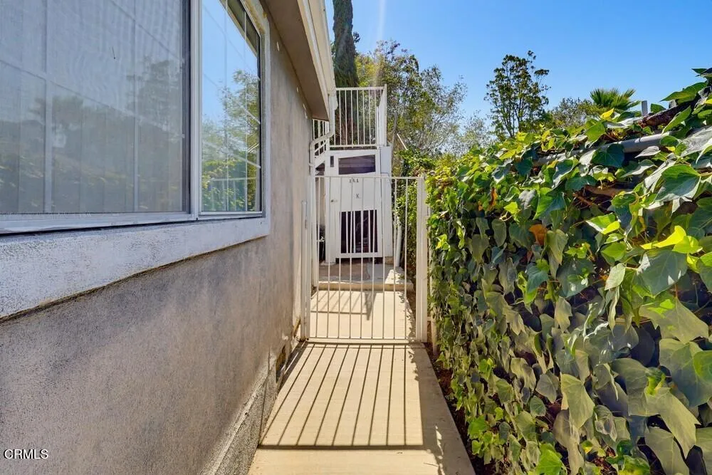 416 Sinclair Avenue #A Glendale, CA 91206