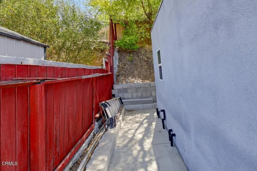 416 Sinclair Avenue #A Glendale, CA 91206