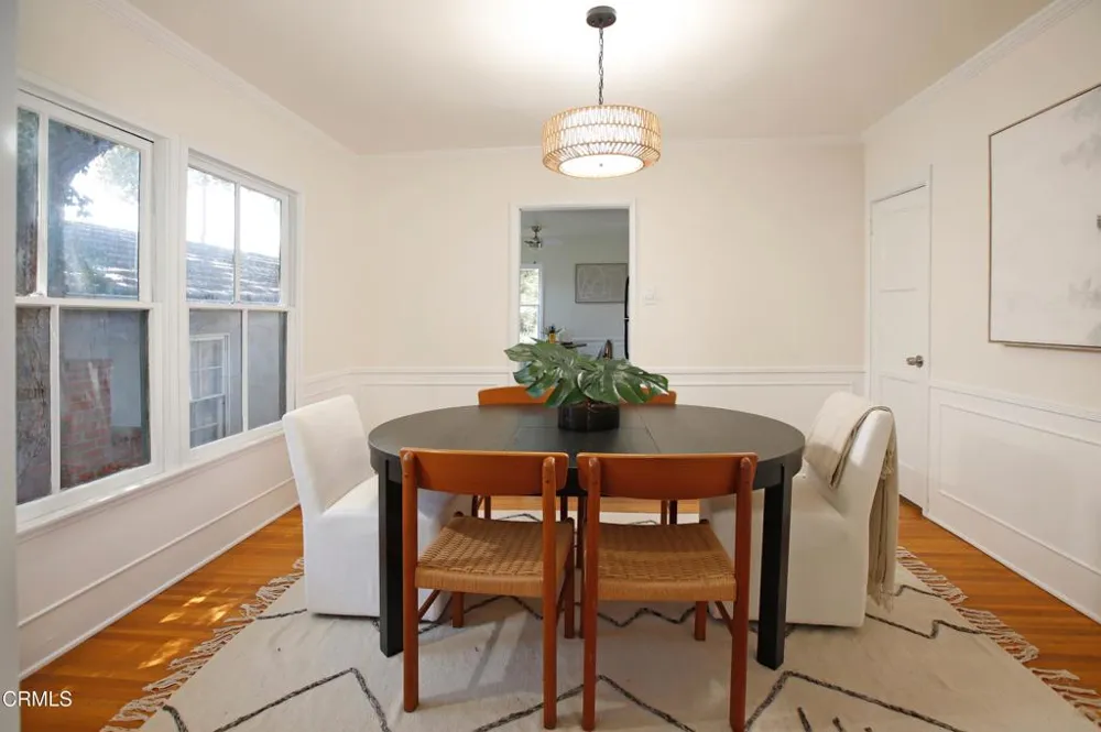 4535 Indiana Avenue La Canada Flintridge, CA 91011