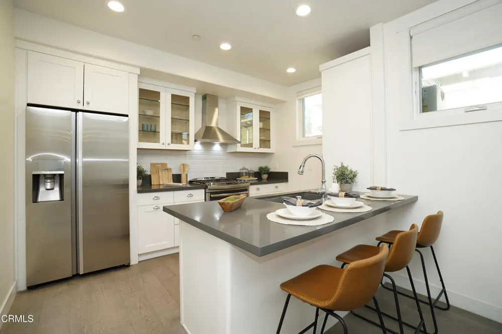 385 S Marengo Avenue #205 Pasadena, CA 91101