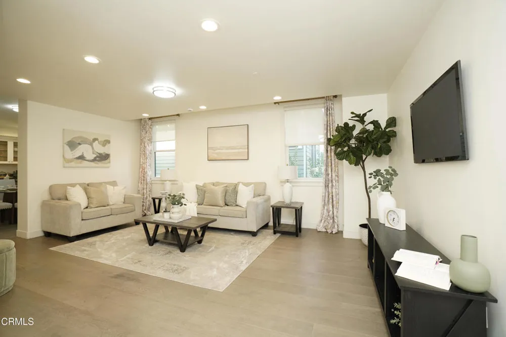 385 S Marengo Avenue #205 Pasadena, CA 91101