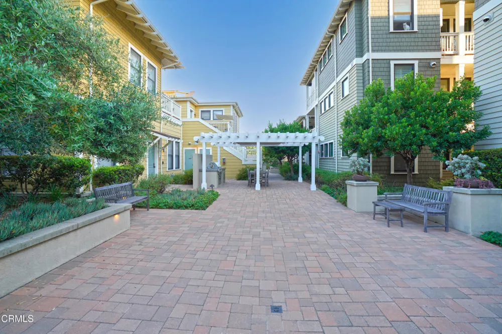 385 S Marengo Avenue #205 Pasadena, CA 91101