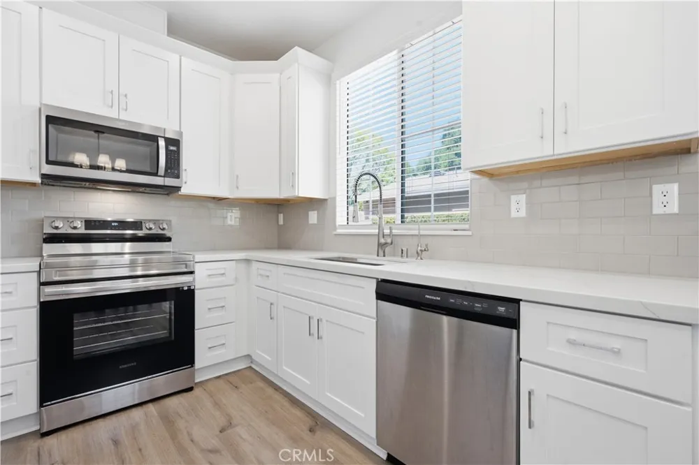 872 W Walnut Avenue #A Monrovia, CA 91016