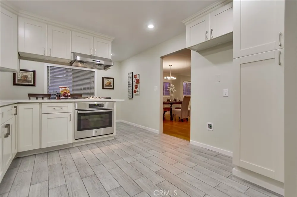1918 La France South Pasadena, CA 91030