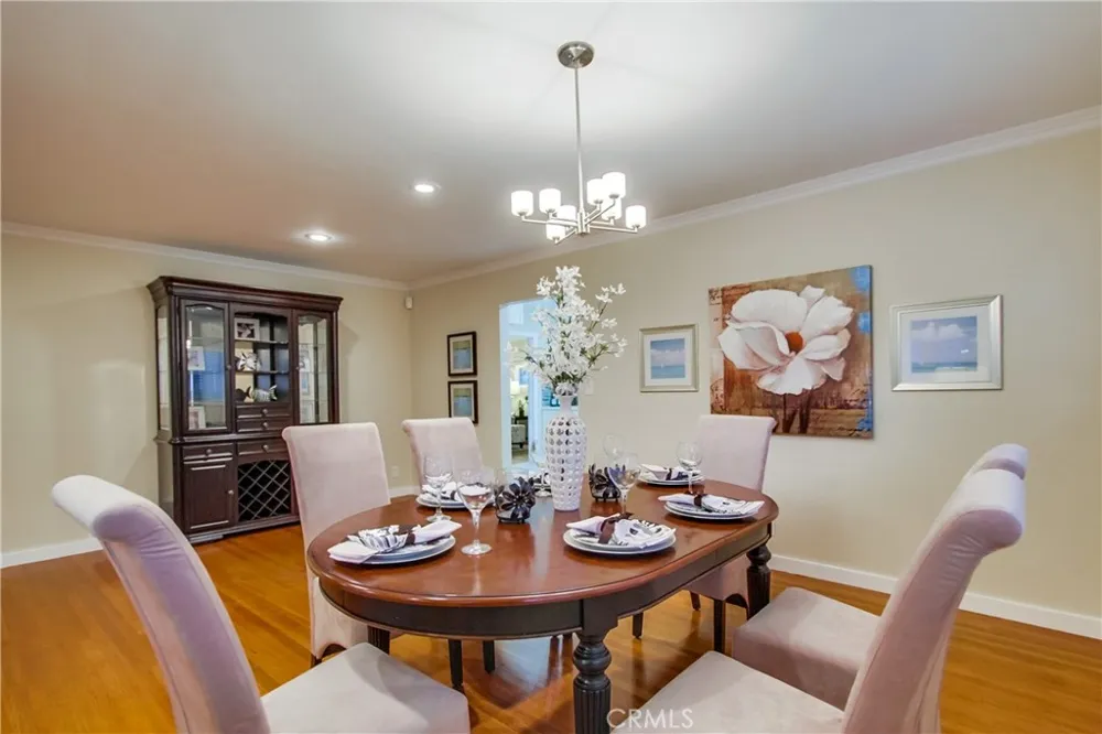 1918 La France South Pasadena, CA 91030