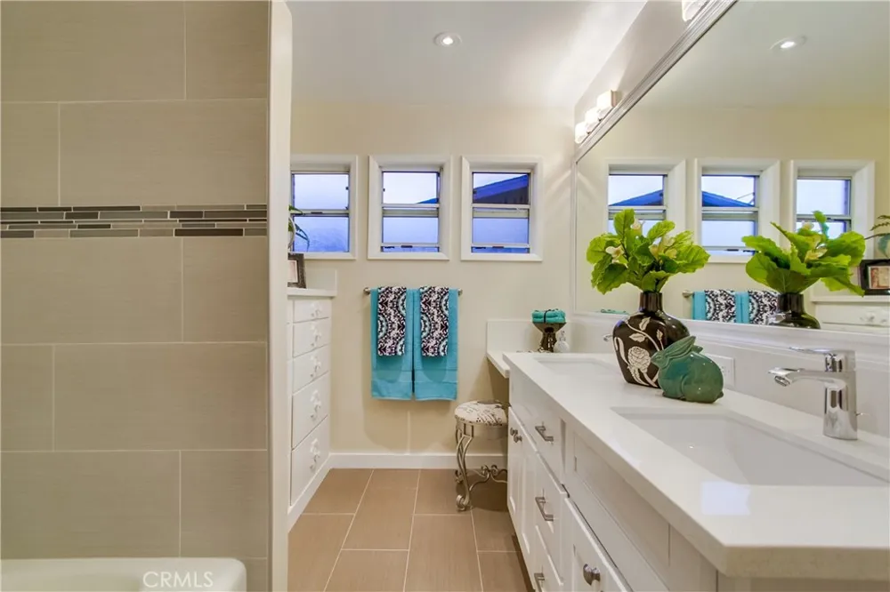 1918 La France South Pasadena, CA 91030