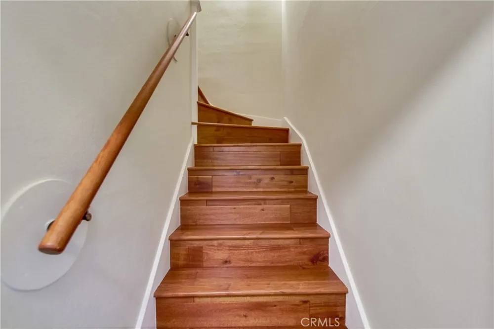 1918 La France South Pasadena, CA 91030