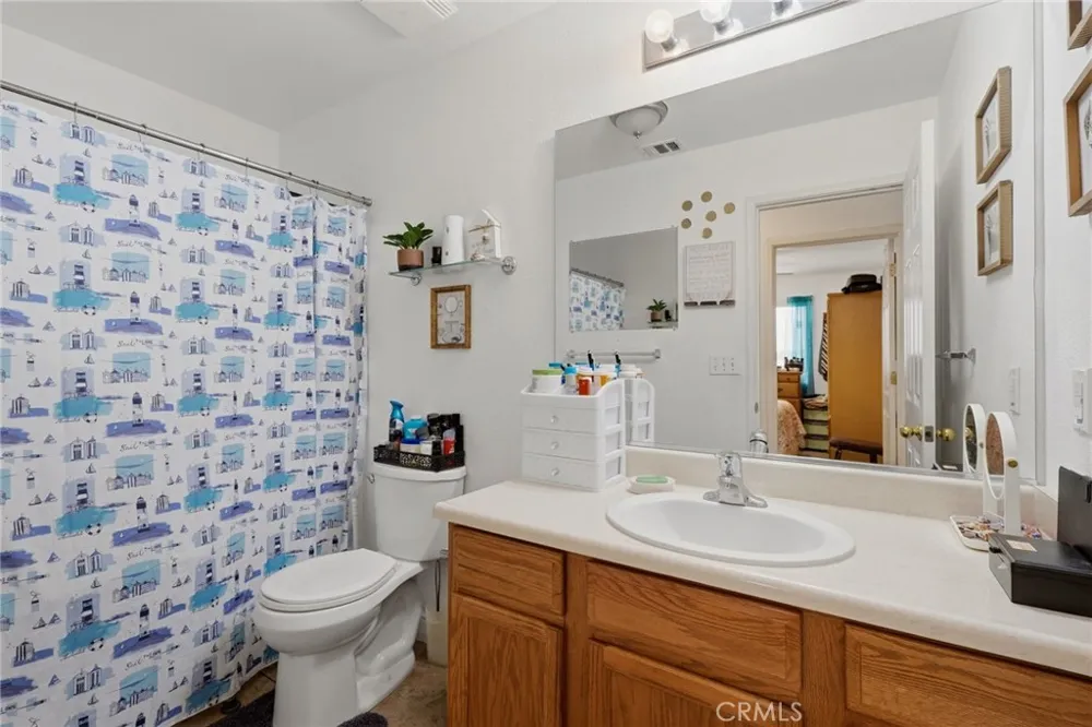 3728 E School Visalia, CA 93292