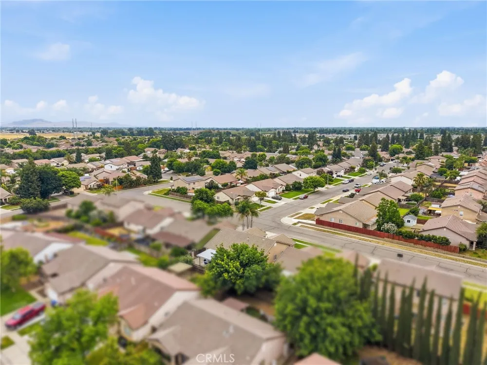 3728 E School Visalia, CA 93292