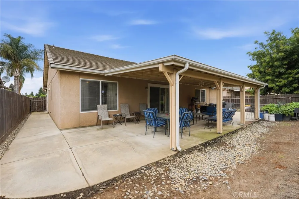 3728 E School Visalia, CA 93292