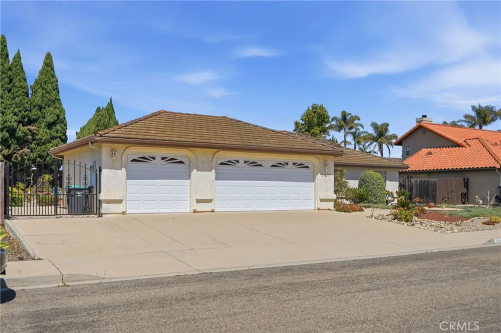 2439 La Costa Drive Santa Maria, CA 93455