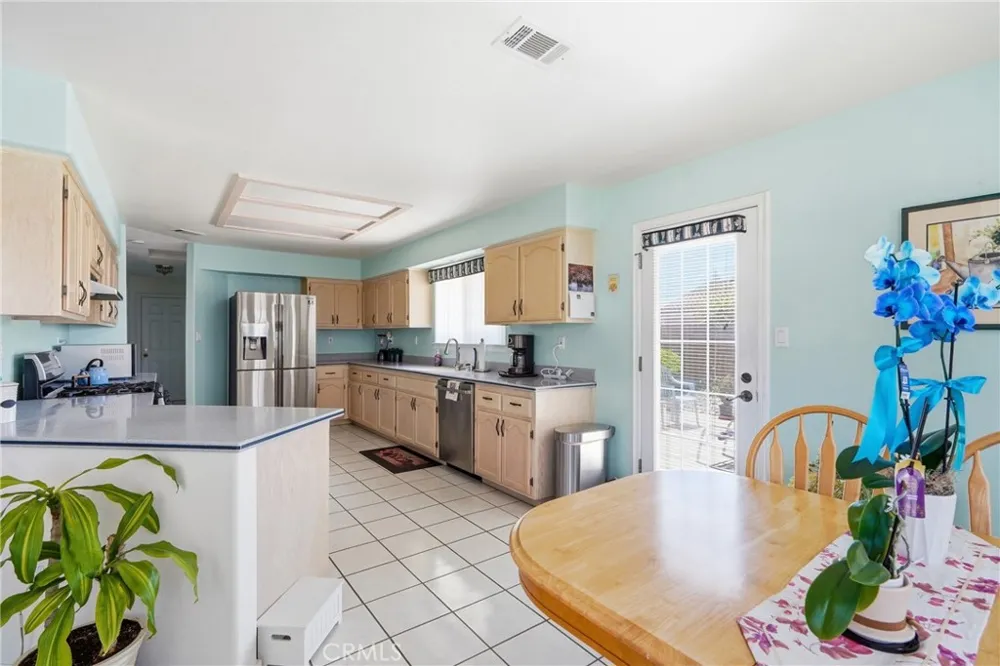 2439 La Costa Drive Santa Maria, CA 93455