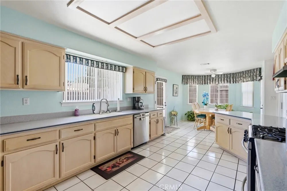 2439 La Costa Drive Santa Maria, CA 93455