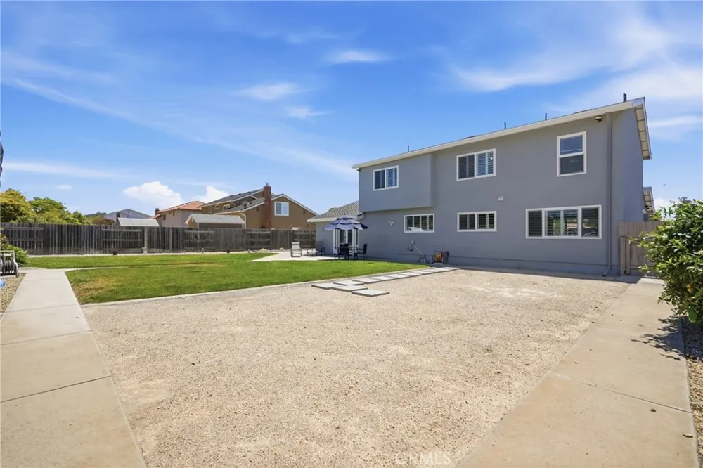 517 Clubhouse Santa Maria, CA 93455