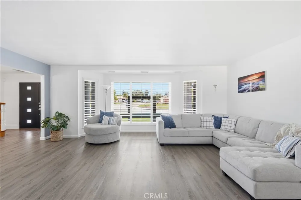 517 Clubhouse Santa Maria, CA 93455