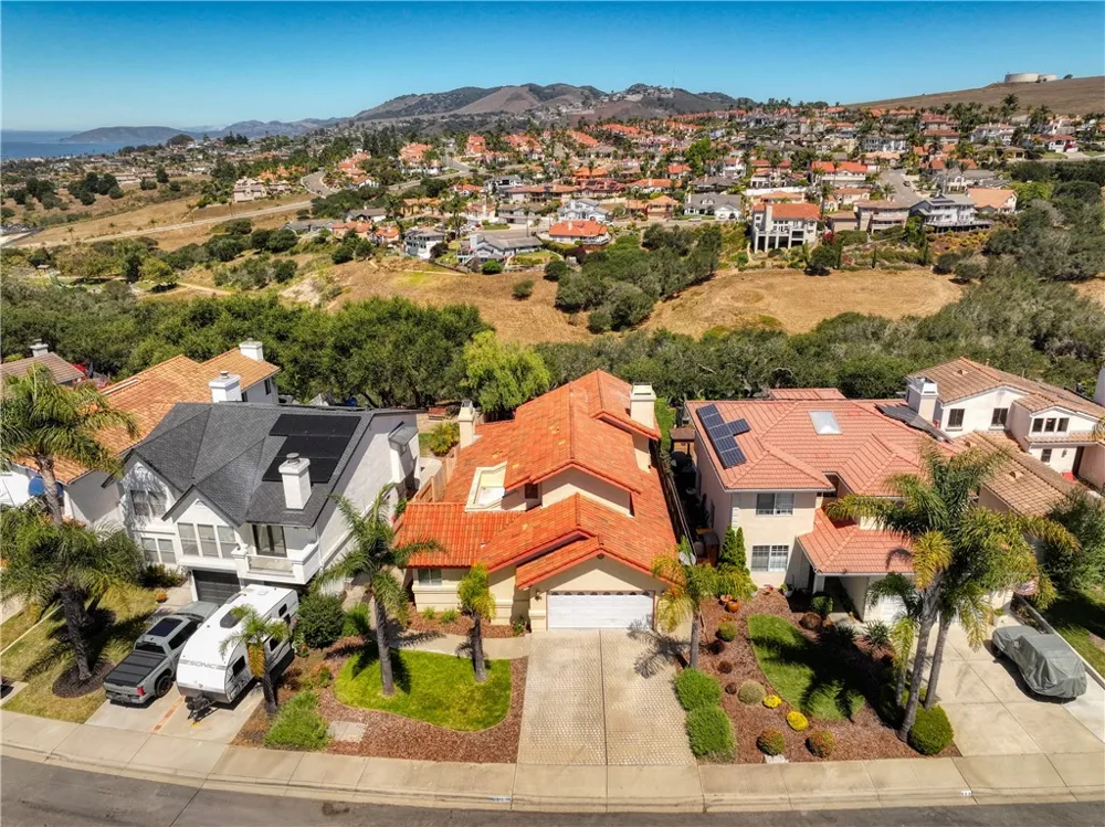 656 Shamrock Pismo Beach, CA 93449