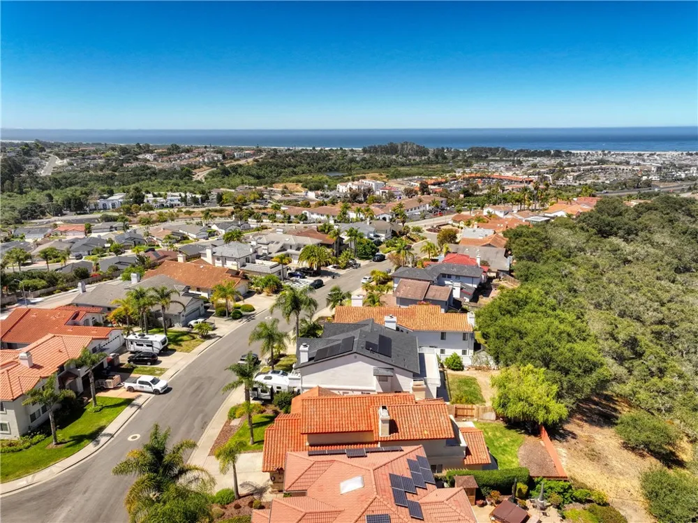 656 Shamrock Pismo Beach, CA 93449