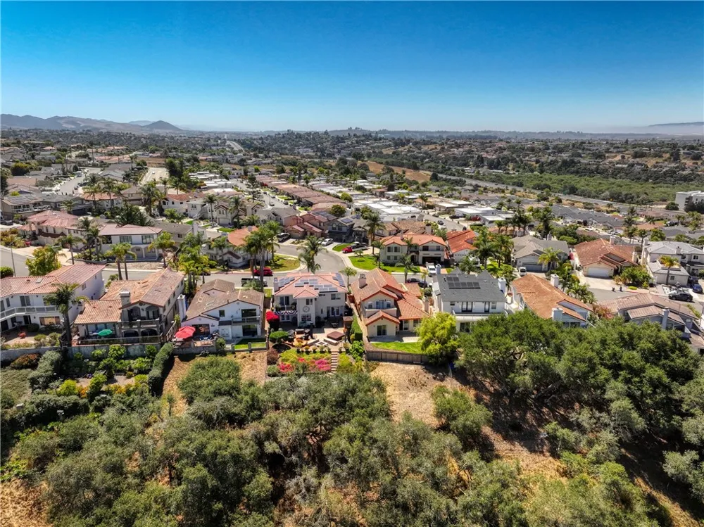 656 Shamrock Pismo Beach, CA 93449