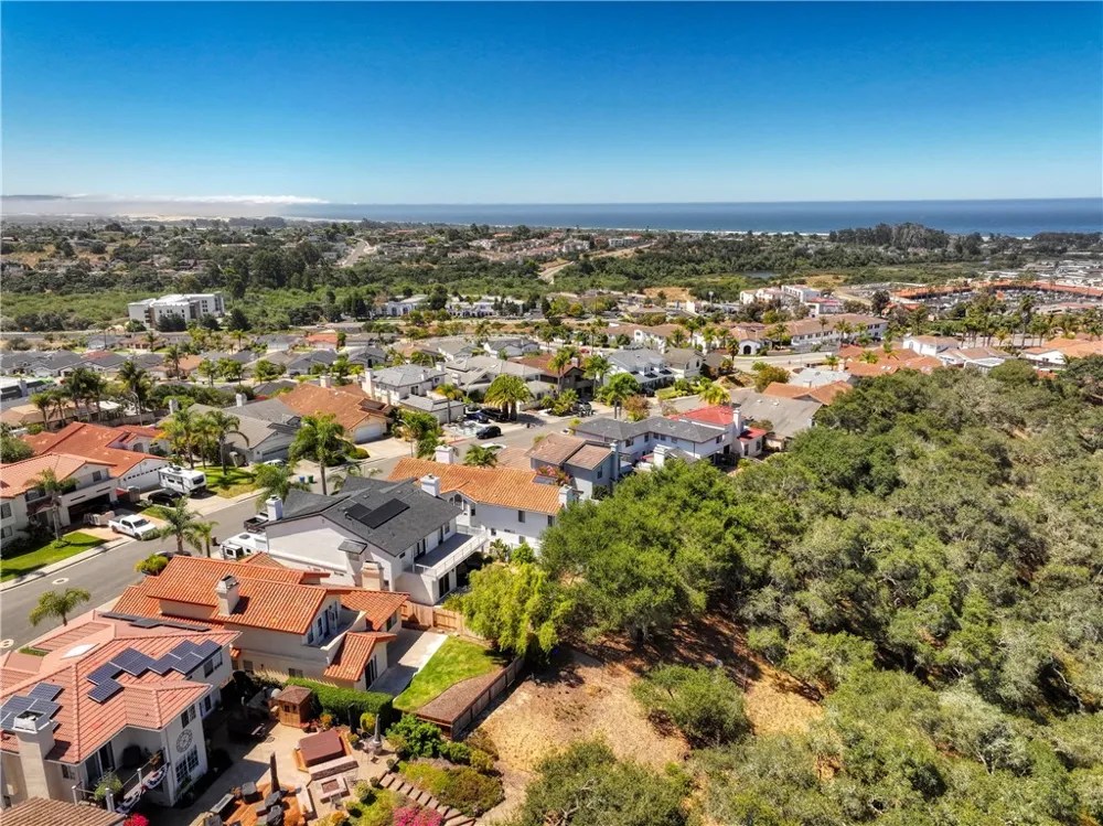 656 Shamrock Pismo Beach, CA 93449
