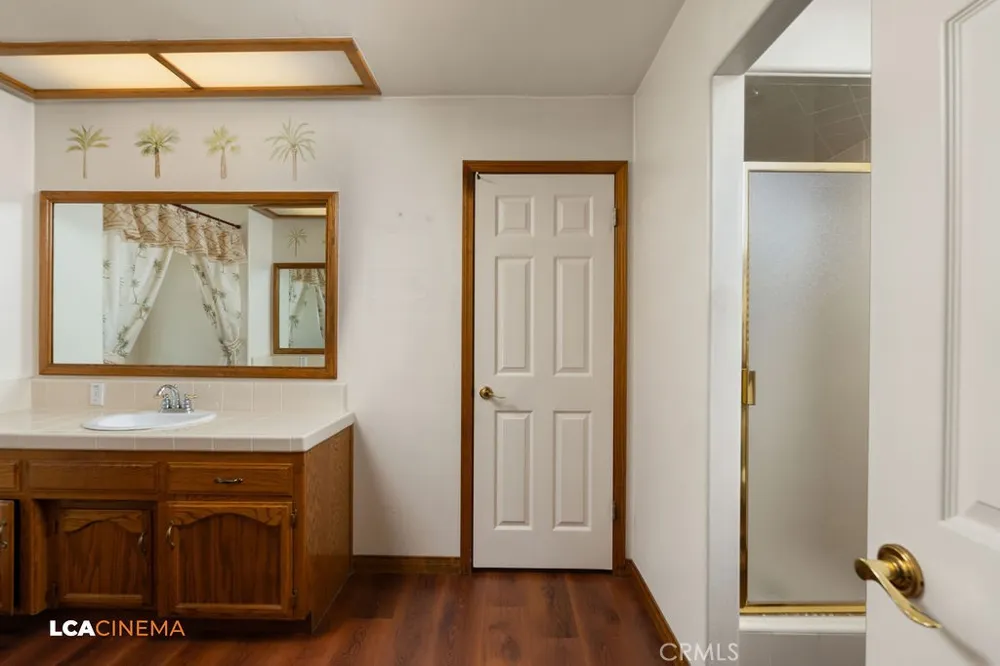 5102 Omaha Bakersfield, CA 93312