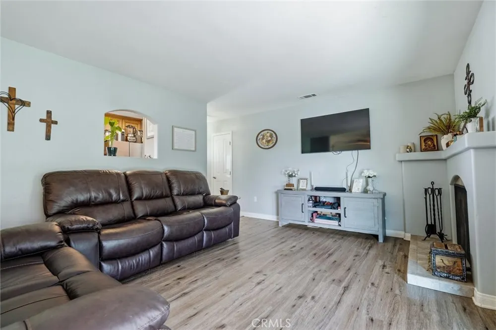 1214 Bauer Santa Maria, CA 93455
