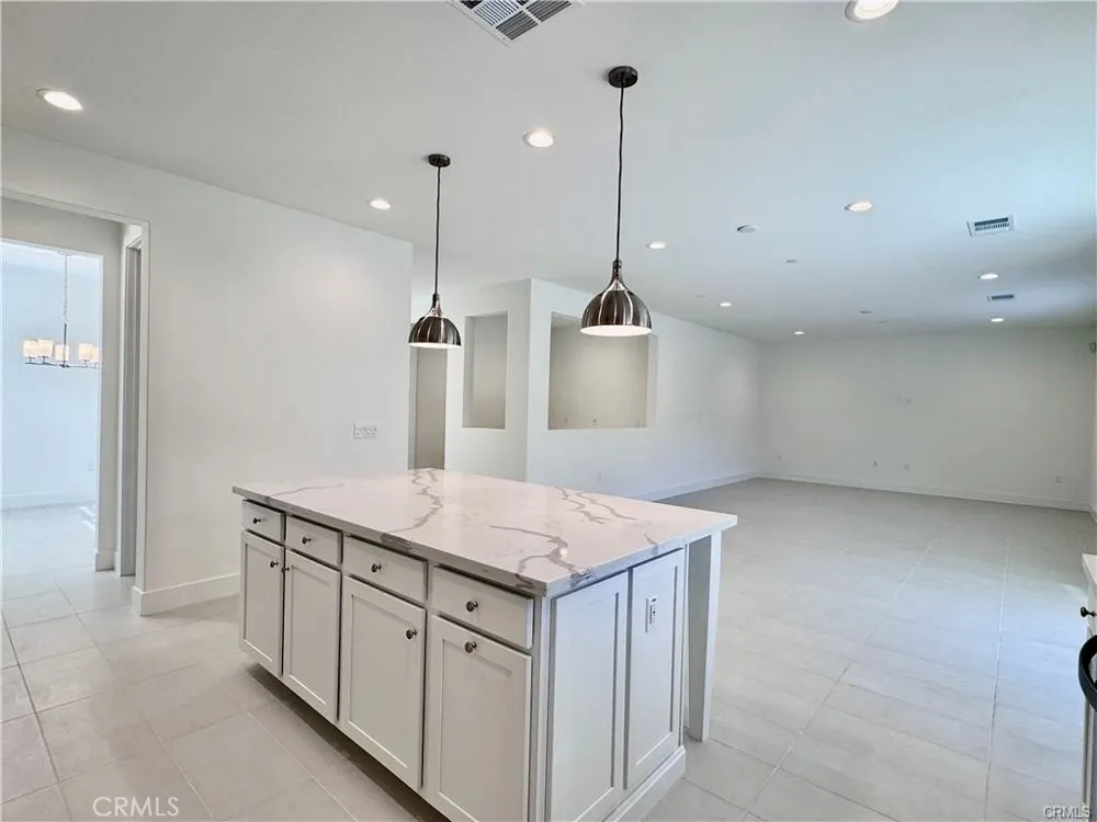 8501 Anthony Street Riverside, CA 92507
