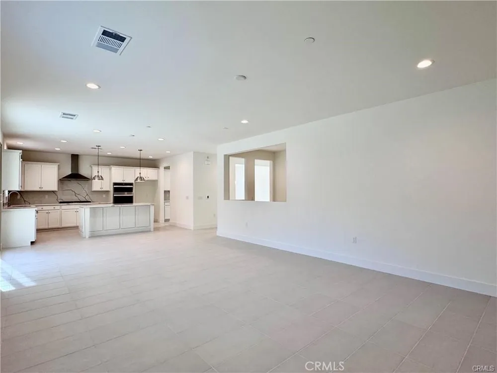 8501 Anthony Street Riverside, CA 92507