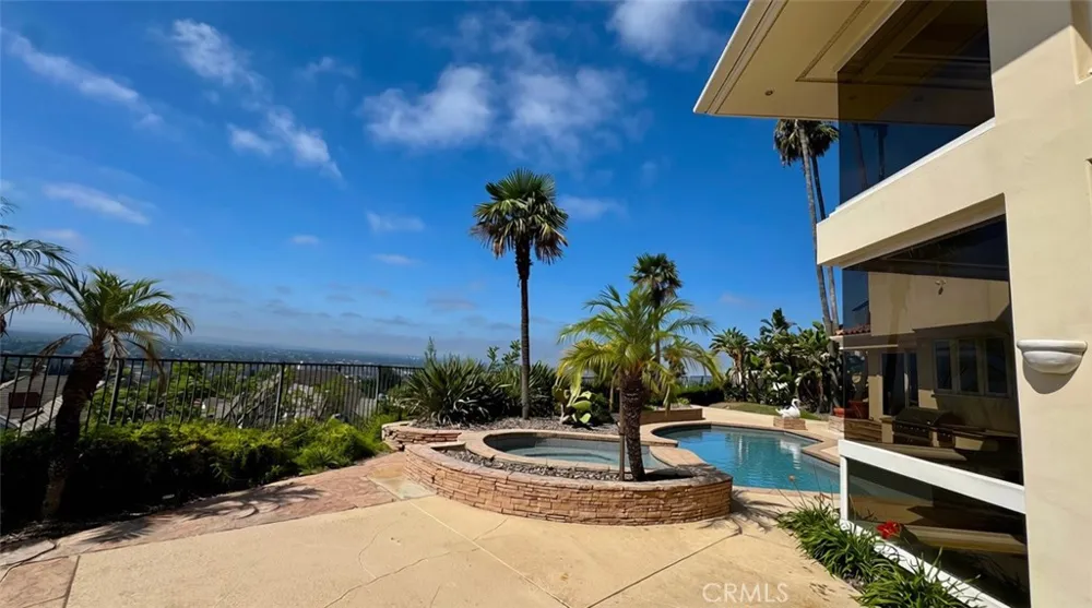 3140 E Abbey Ln Orange, CA 92867