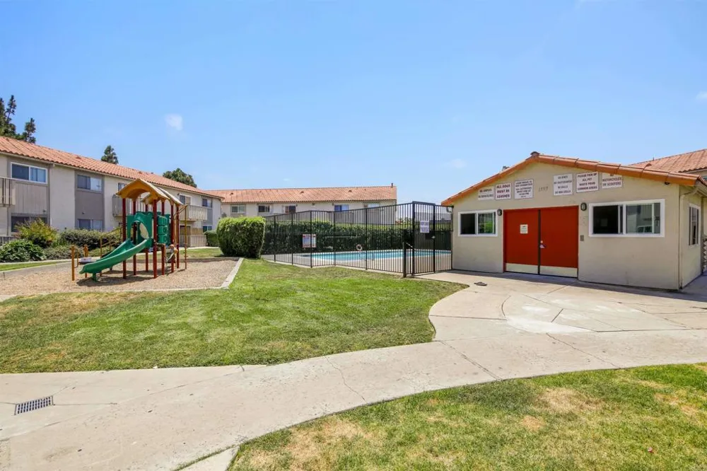 1551 Broadway #28 Chula Vista, CA 91911