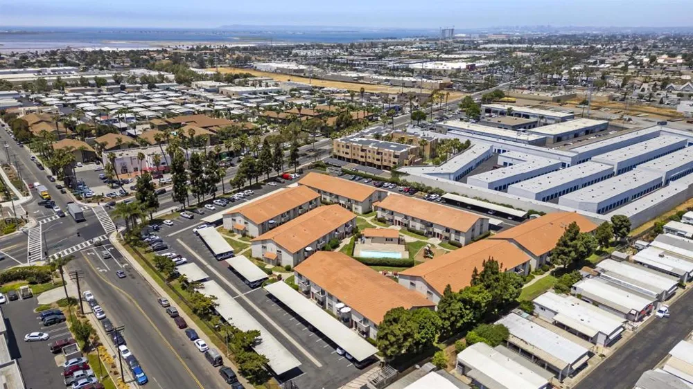 1551 Broadway #28 Chula Vista, CA 91911