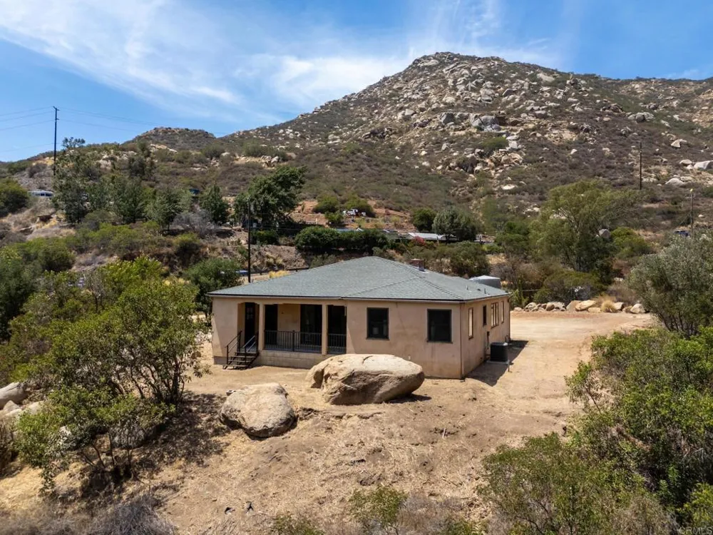 11819 Wildcat Canyon Road Lakeside, CA 92040