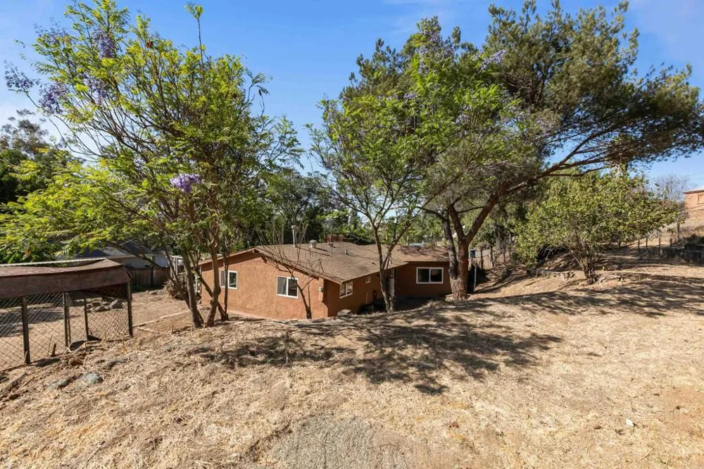8838 Cherry Road Lakeside, CA 92040
