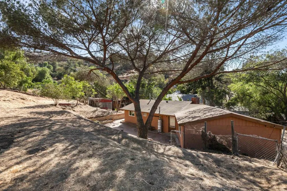 8838 Cherry Road Lakeside, CA 92040