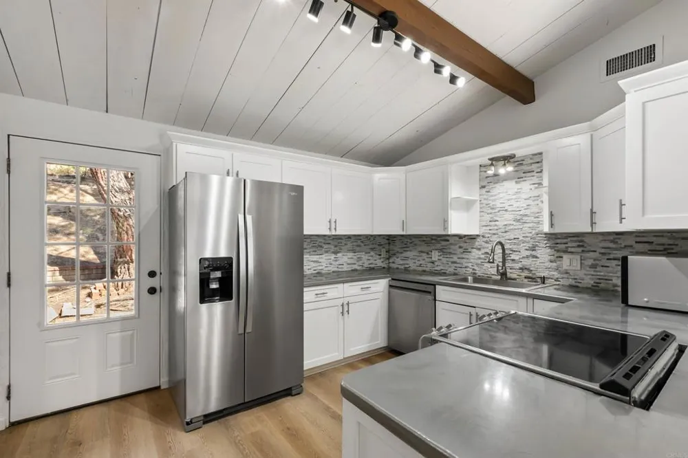 8838 Cherry Road Lakeside, CA 92040