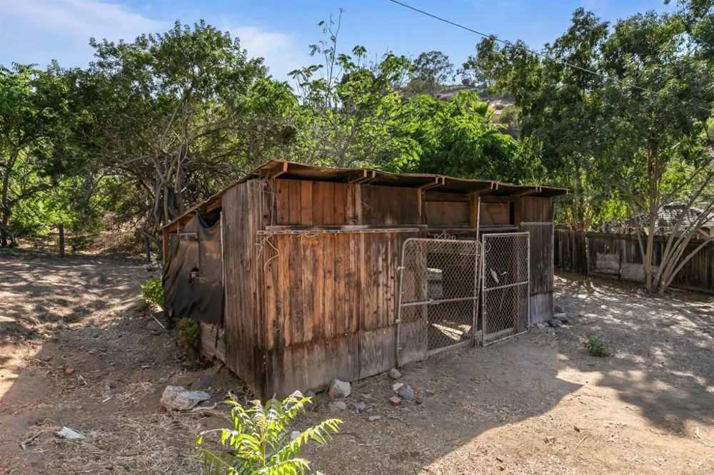 8838 Cherry Road Lakeside, CA 92040