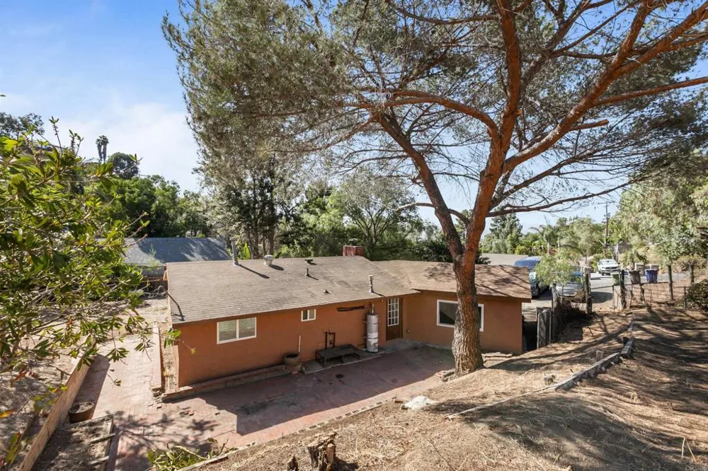 8838 Cherry Road Lakeside, CA 92040