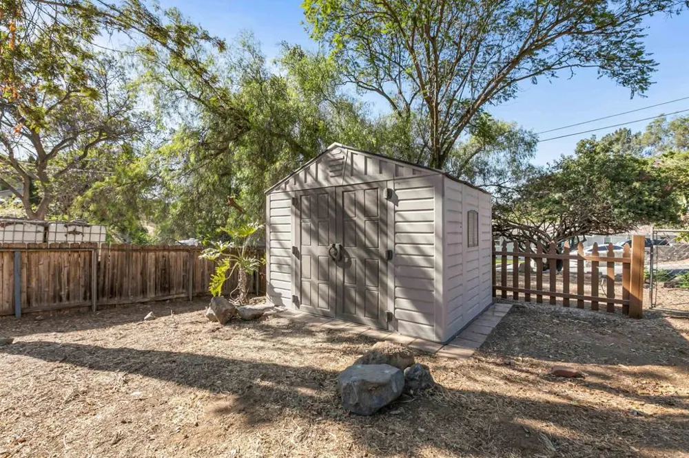 8838 Cherry Road Lakeside, CA 92040