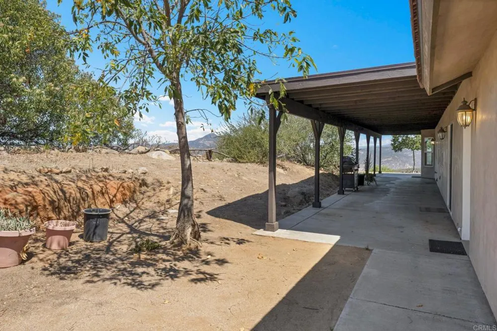 12460 Muth Valley Road Lakeside, CA 92040