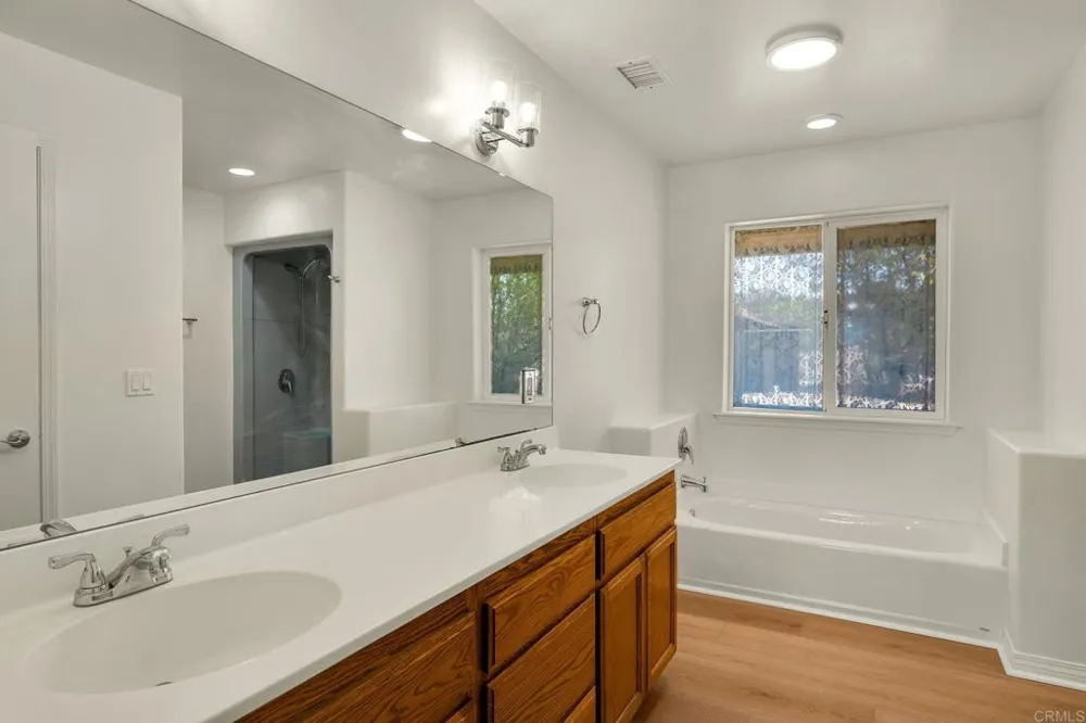 12460 Muth Valley Road Lakeside, CA 92040