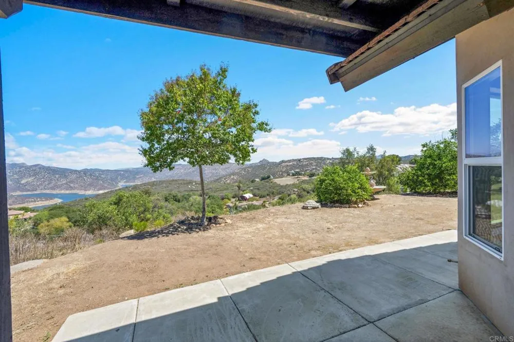 12460 Muth Valley Road Lakeside, CA 92040