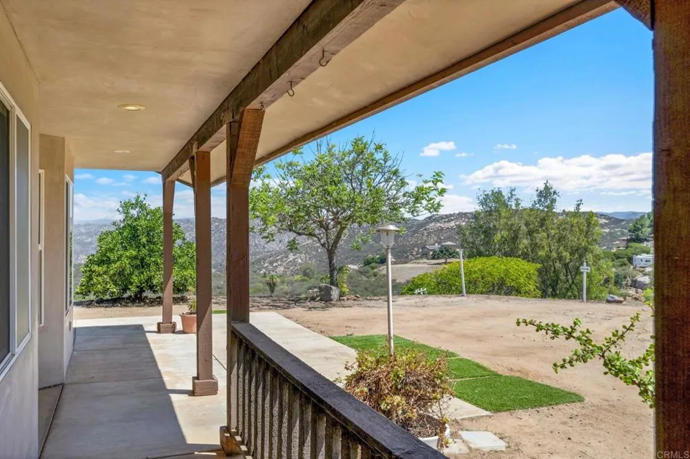 12460 Muth Valley Road Lakeside, CA 92040