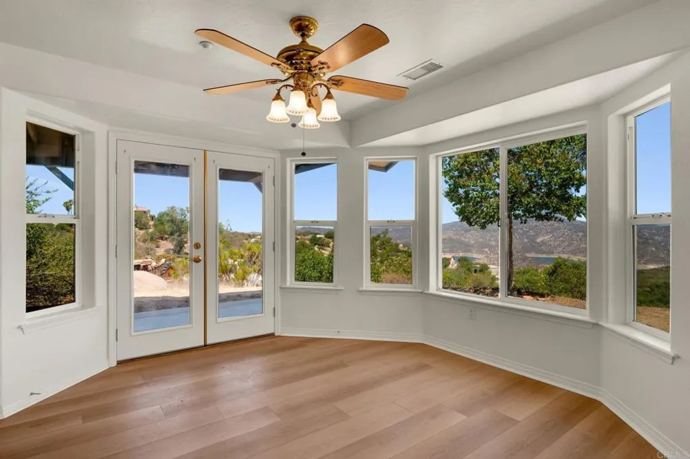 12460 Muth Valley Road Lakeside, CA 92040