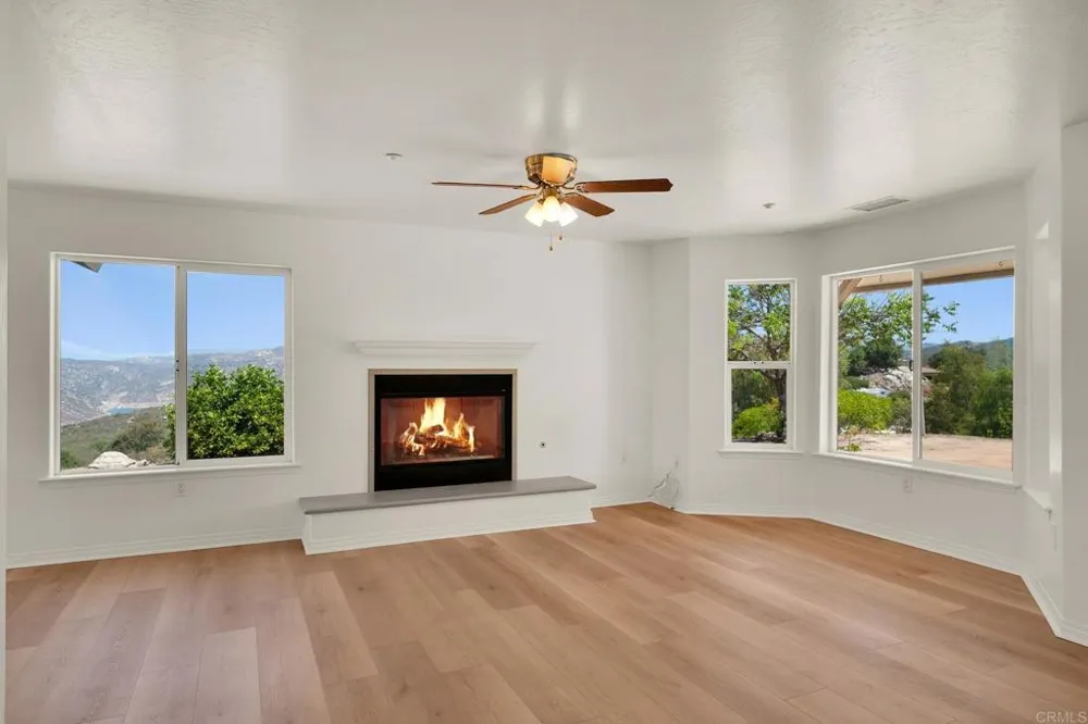 12460 Muth Valley Road Lakeside, CA 92040