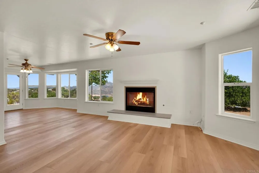 12460 Muth Valley Road Lakeside, CA 92040